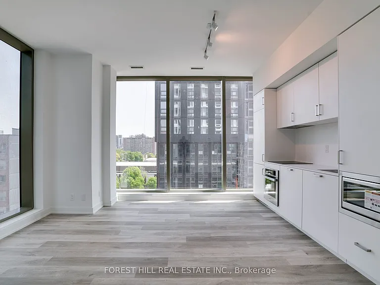88 Queen St E #702 — Photo 6