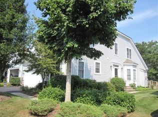 20 Champlain Cir, Plymouth, MA 02360