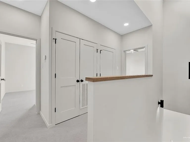 920 S Bicentennial Blvd — Photo 21