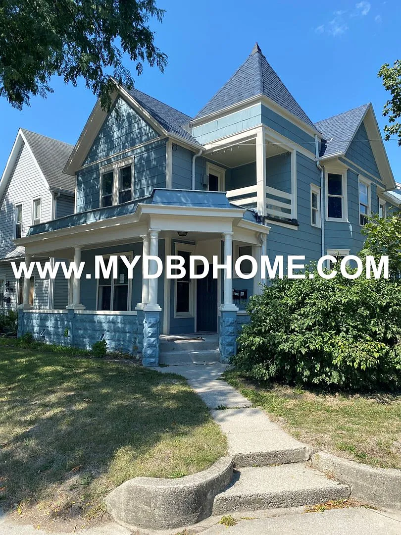 1704 W. Main St — Photo 1
