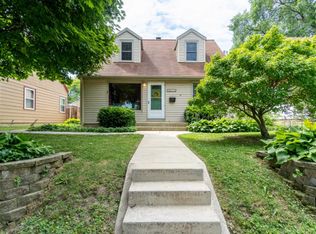 1627 E Tripoli Ave, Milwaukee, WI 53207