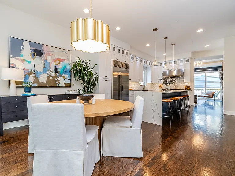 2236 W Shakespeare Ave — Photo 6