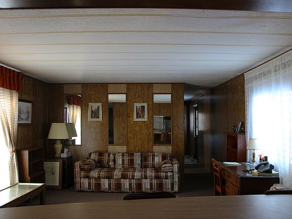 3rd image of 87 River Ledge Dr