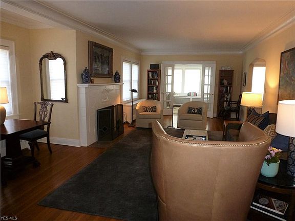 3rd image of 20801 Avalon Dr