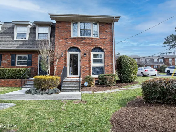 6521 Deane Hill Dr APT 9, Knoxville, TN 37919