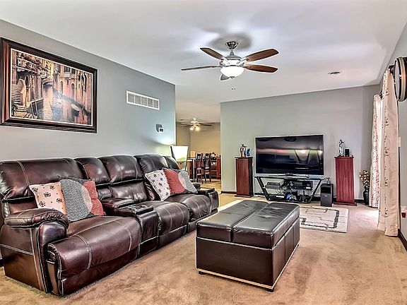 4th image of 2219 Sandcastle Dr