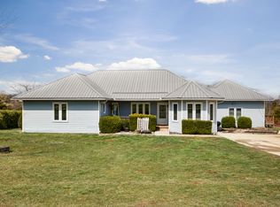 917 Chestnut Rd, Seymour, MO 65746