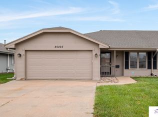 20205 Veterans Dr, Elkhorn, NE 68022