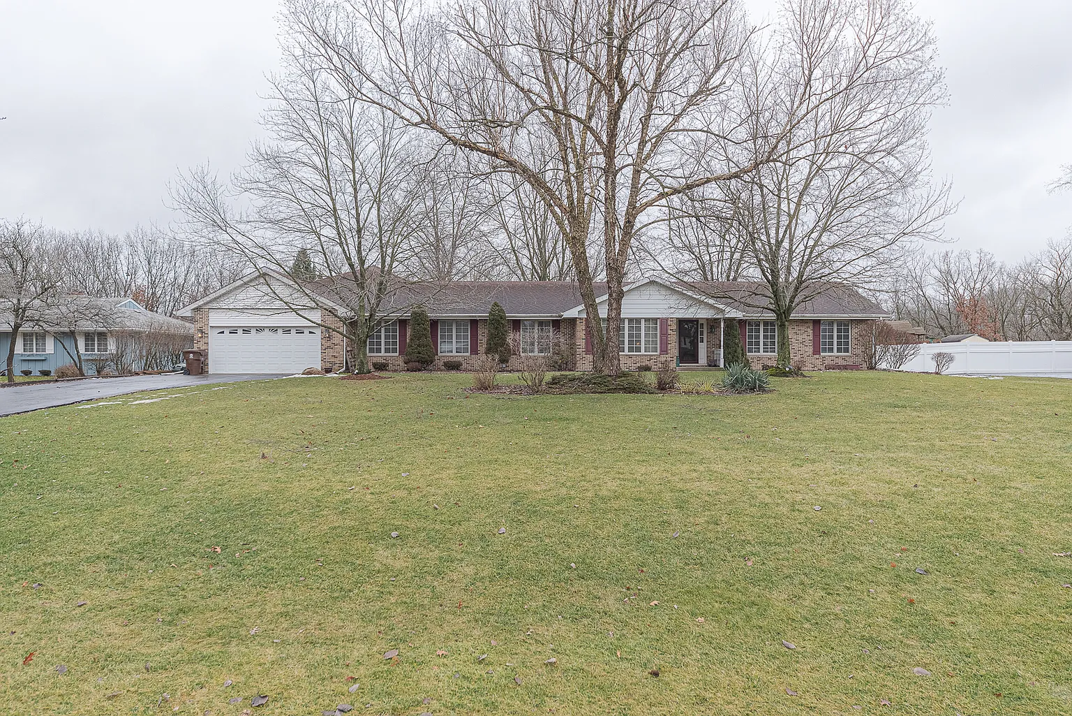 23745 S Jonathan Ln photo 1