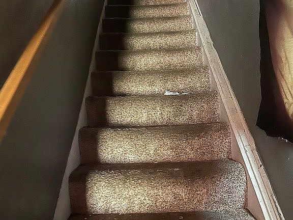 5th image of 2725 W 3rd St
