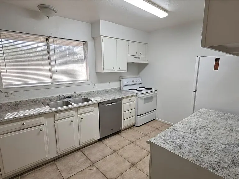 5150 Prairie Ridge Rd — Photo 6