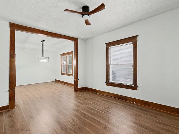 5th image of 1424 S Main St
