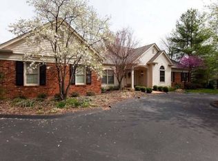 13019 Fairfield Oaks Rd, Saint Louis, MO 63141