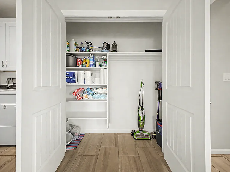 208 S Montgomery Pl — Photo 13