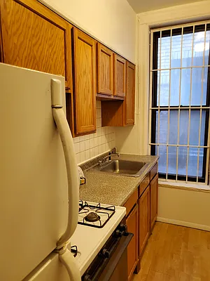 Rented by Batra Group Inc | media 19