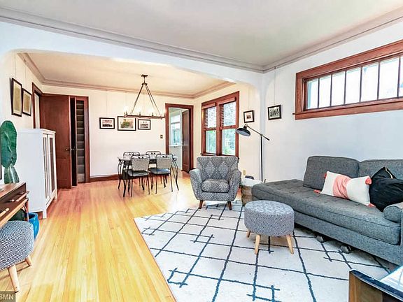 5th image of 568 Warwick St
