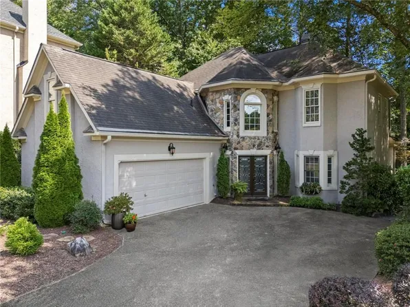 613 Villa Estates Ln, Woodstock, GA 30189