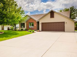 1409 Chestnut Ct, Auburn, IN