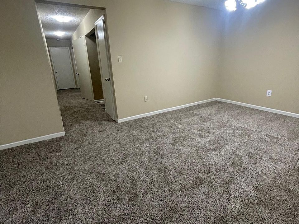 1st image of 1548 Delplaza Dr #A