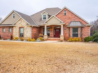 912 S County Line Rd, Blanchard, OK 73010