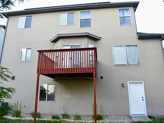4th image of 1034 Cinnamon Ridge Ln