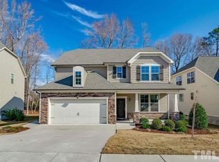 621 Culmore Dr, Fuquay Varina, NC 27526