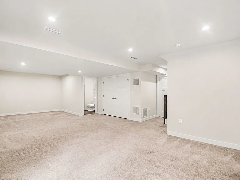 5704 Piney Glade Rd — Photo 9