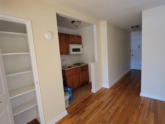 5th image of 14711 34th Ave #5DD