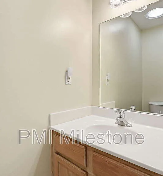 24 Mabel Ln — Photo 20