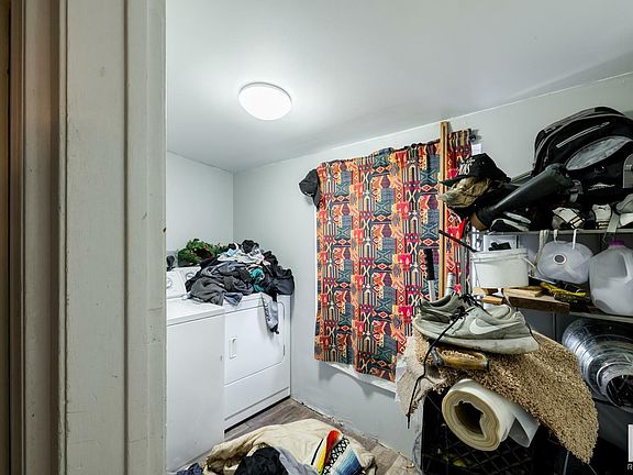 5th image of 11705 94th St NW