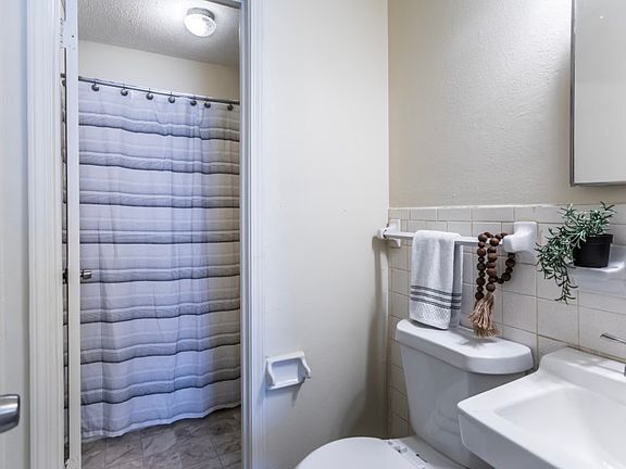 5th image of 3401 Range Line Rd APT 5