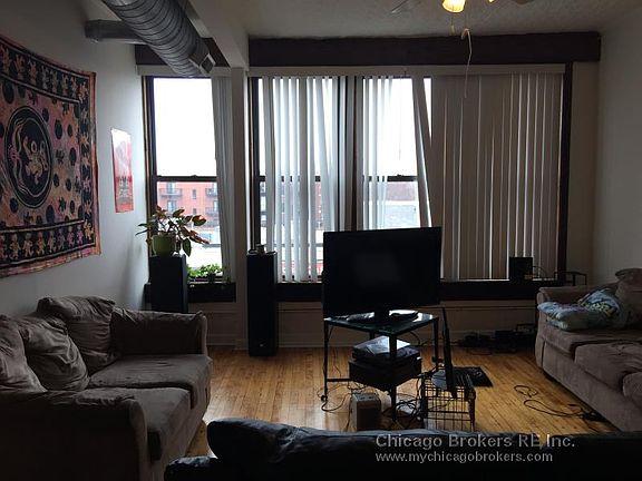 2nd image of 1509 N Milwaukee Ave Ste 1