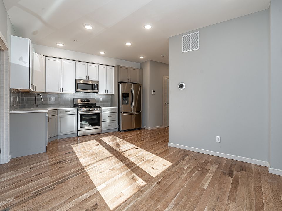 1st image of 2045 N College Ave #1