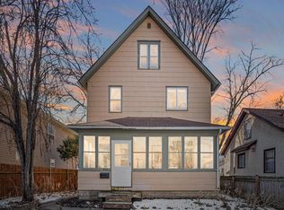 863 23rd Ave SE, Minneapolis, MN 55414