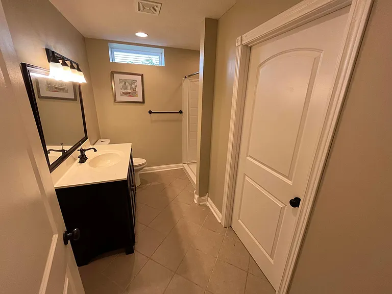 1936 Heathrow Dr — Photo 24