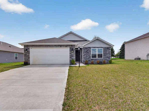 1200 Greenbrier Blvd, Warsaw, IN 46582