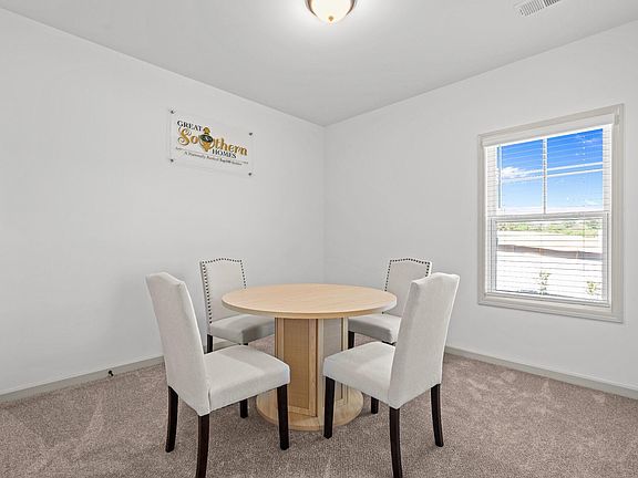 4th image of 1030 Curlew Cir
