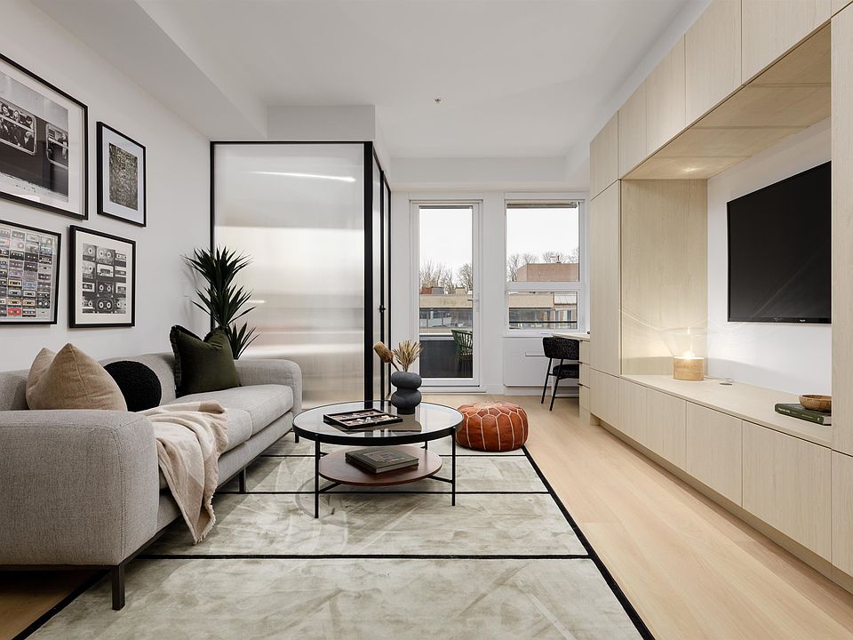 1st image of 2471 Saint George St #406