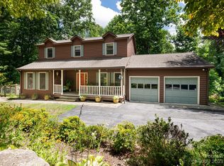 21 Glen Cove Dr, Arden, NC 28704
