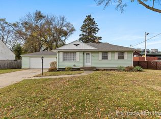 3955 Grape Ave NE, Grand Rapids, MI 49525