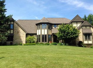 4205 Brentwood Dr, Valparaiso, IN 46383