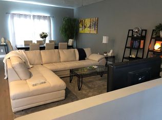 2038 W Swallow St, Springfield, MO 65810