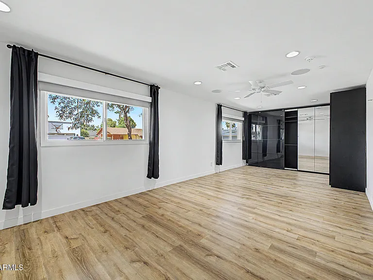8219 E Valley View Rd — Photo 15