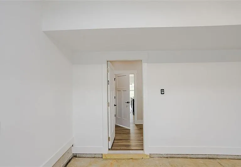 18 Kiley Ln — Photo 3