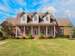 1417 Drakes Creek Rd, Hendersonville, TN 37075