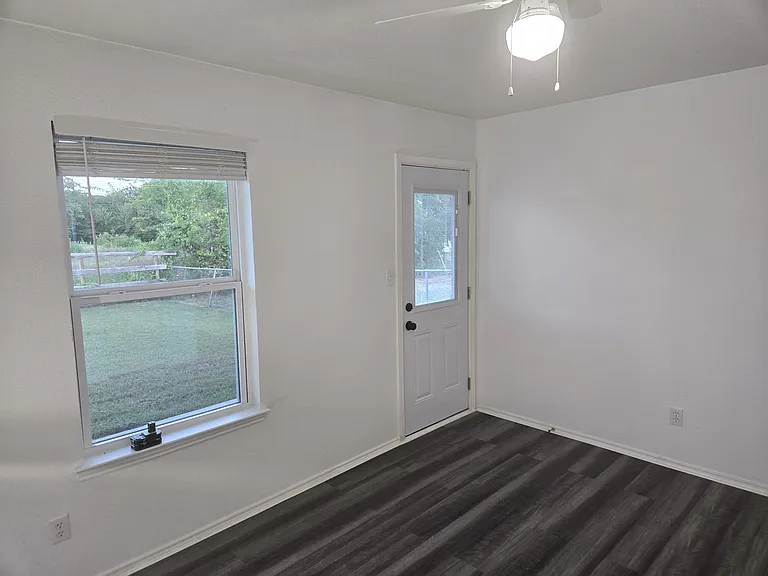2545 E Renfro St #A — Photo 13