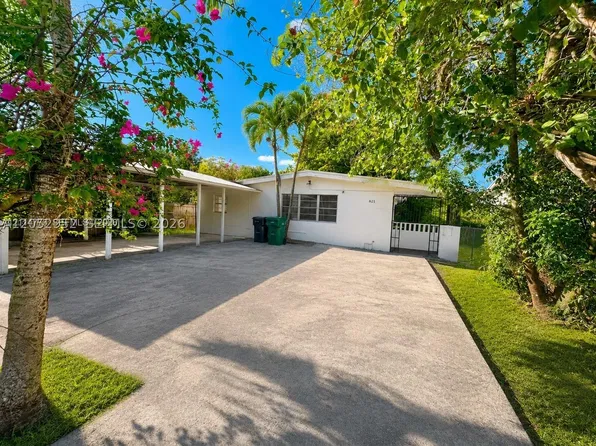 821 SW 2nd St, Florida City, FL 33034