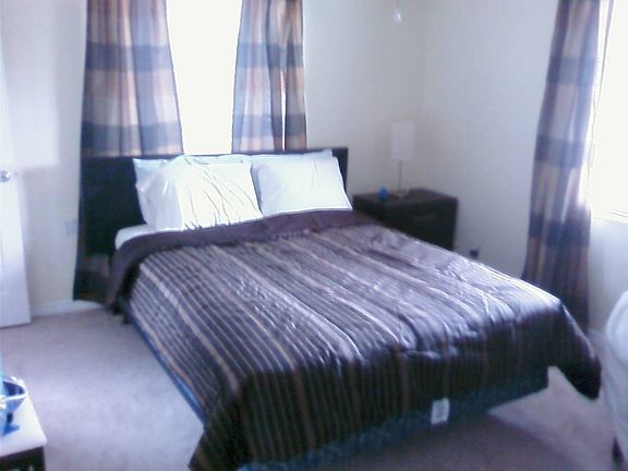 master bedroom, porcelain and granite bath, walk-in closet