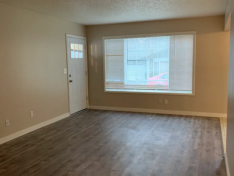 101 Union Way — Photo 3