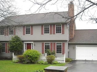 238 Creek Rd, Poughkeepsie, NY 12601